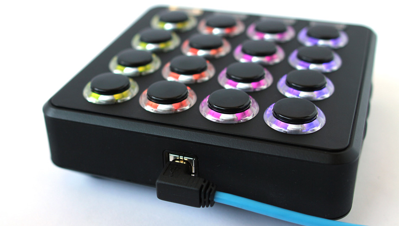 Illustration for article titled Gyroscopic Midi Controller For DJs Who Like To Be Part Of The Show